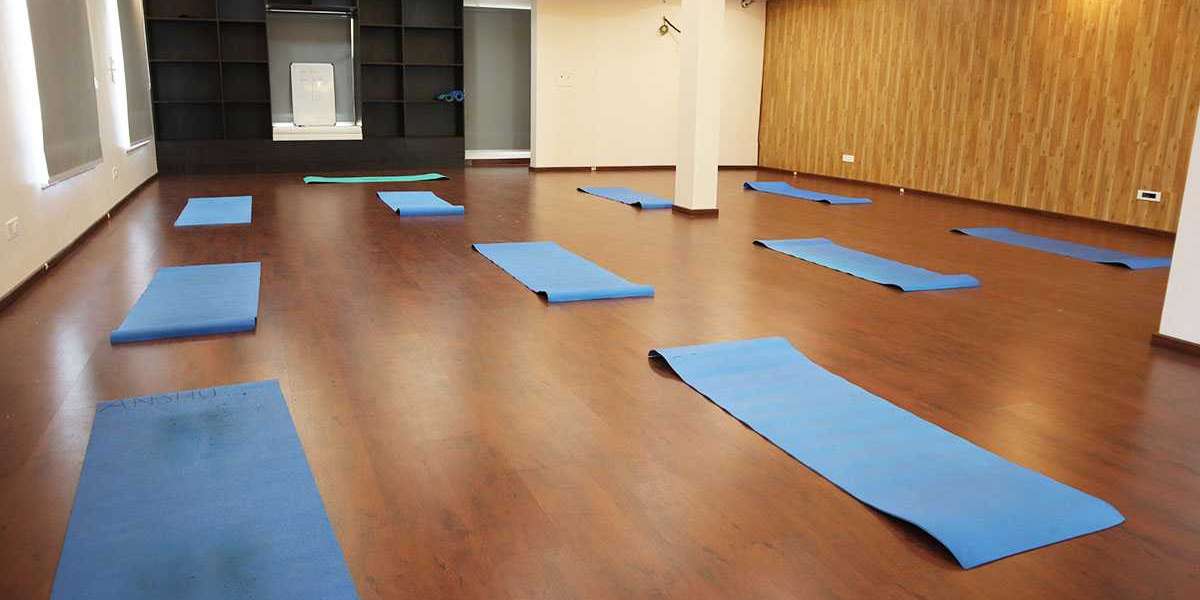 100 Hour Yoga Teacher Training in Rishikesh | 100 Hour Yoga TTC in Rishikesh