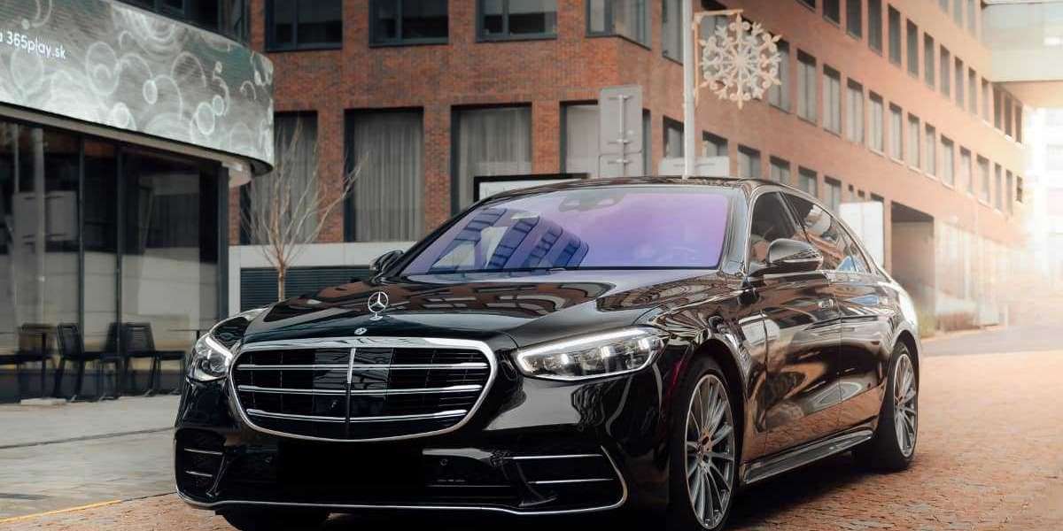 Business Class Travel: Chauffeur Services for Corporate London