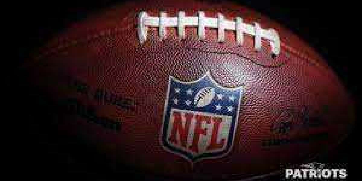 Andrew Thomas, John Michael Schmitz not exercising for Giants