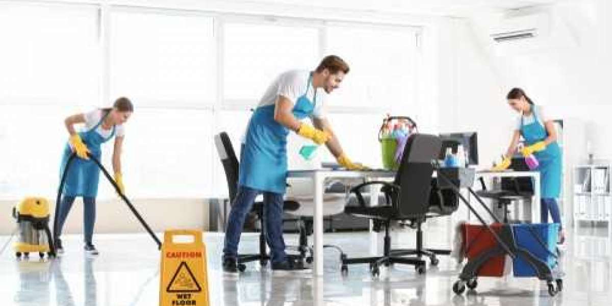 Commercial Cleaning Service Franchise Market Size | By Dataintelo